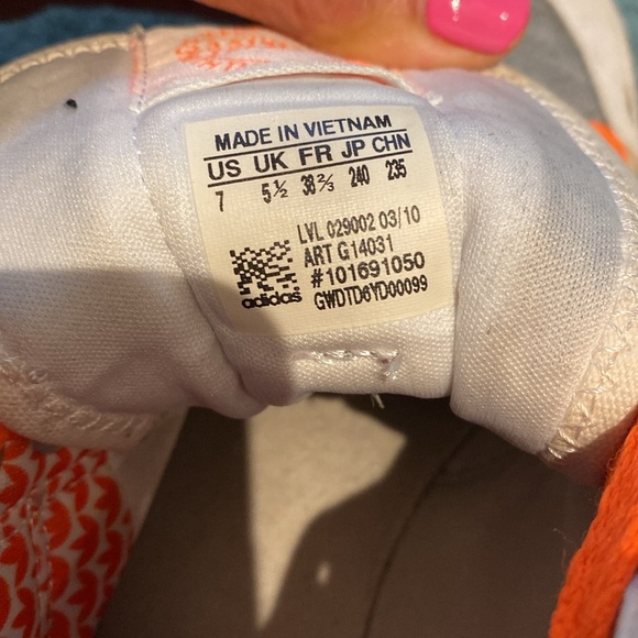 Adidas snickers - Picture 4 of 4